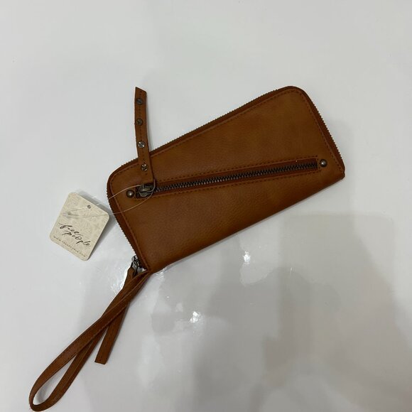 Free People Wristlet - Picture 1 of 4